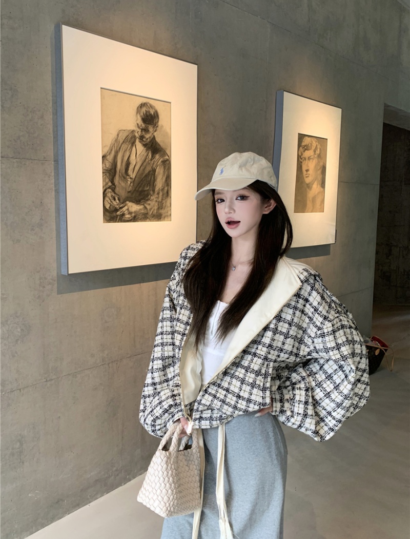Long sleeve woolen chanelstyle autumn hooded bat sleeve coat