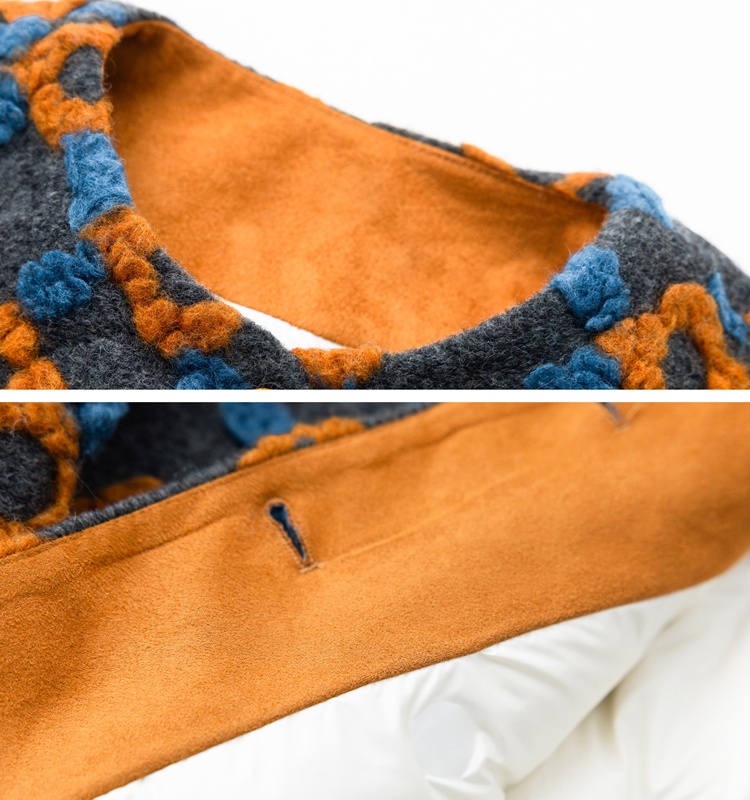 Liner stereoscopic mixed colors down coat for women