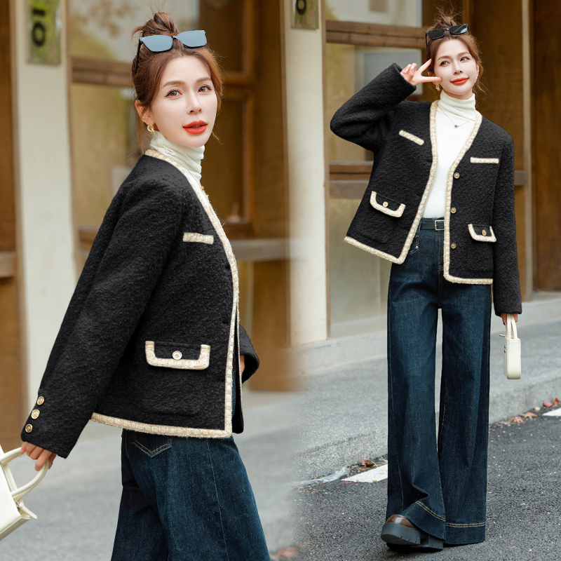 Chanelstyle loose down coat duck down coat for women