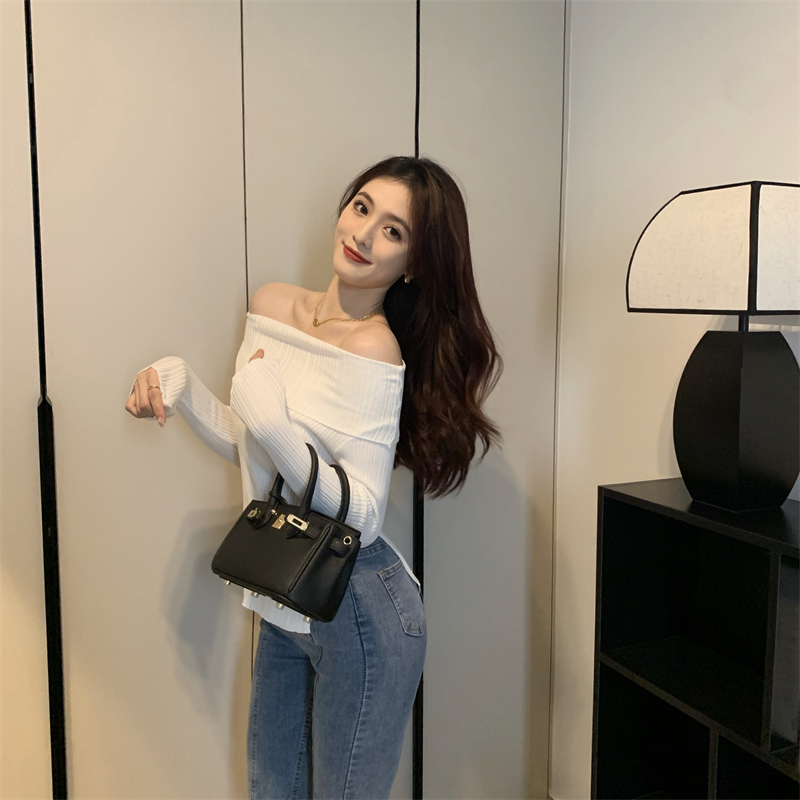 Flat shoulder autumn retro sweater thin Casual tops