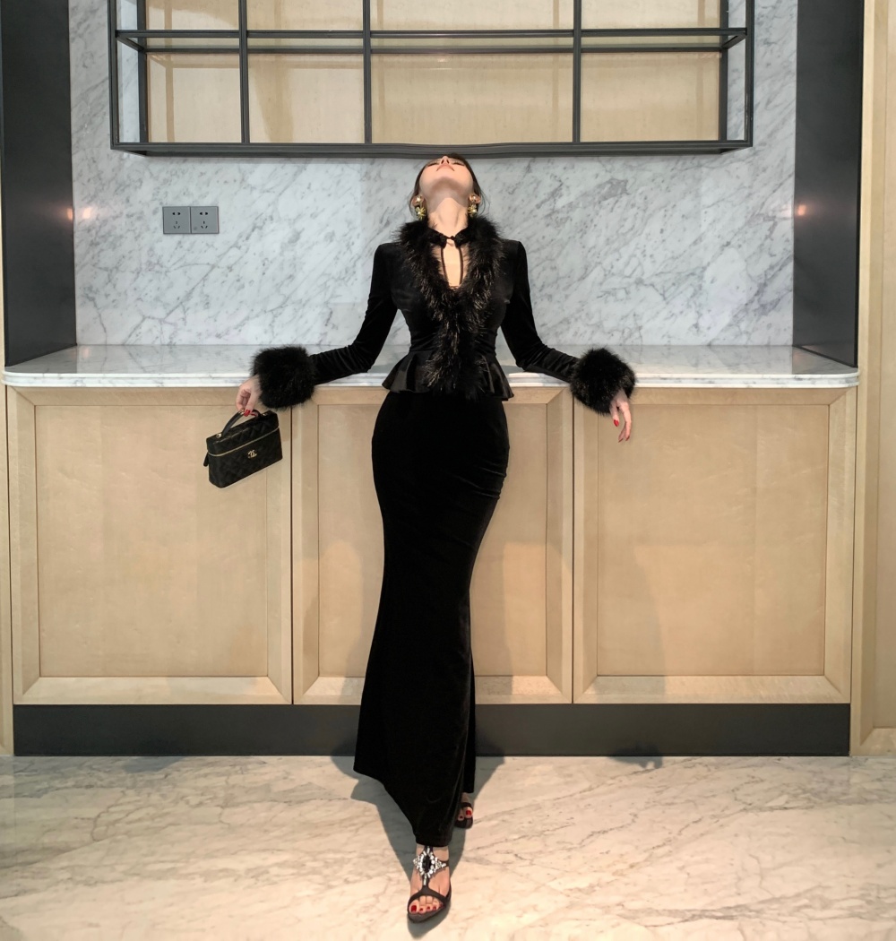 Splice slim gauze coat autumn and winter velvet dress a set