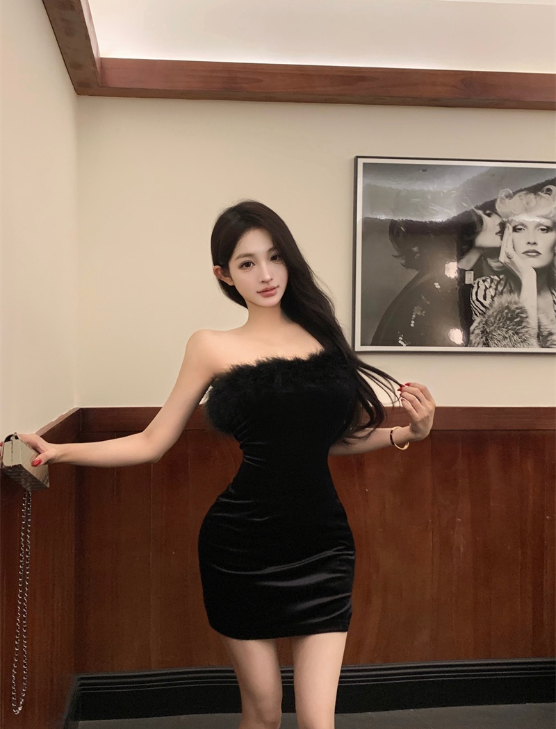 Velvet sexy slim wrapped chest ostrich hair swan dress