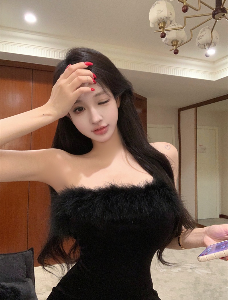 Velvet sexy slim wrapped chest ostrich hair swan dress