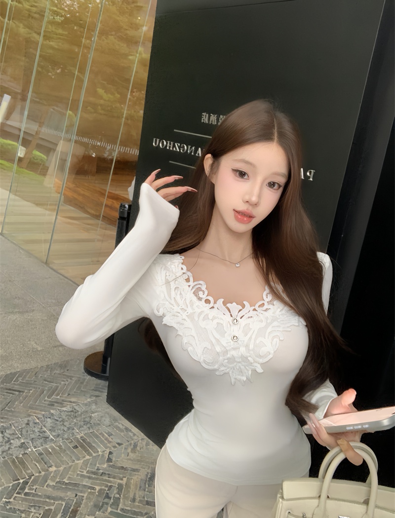 Inside the ride enticement V-neck knitted lace tops