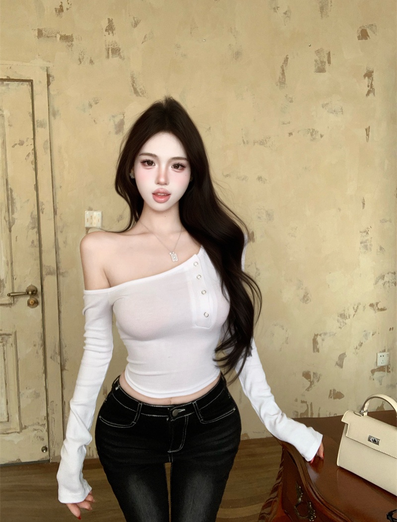 Long sleeve sexy bottoming sloping shoulder T-shirt