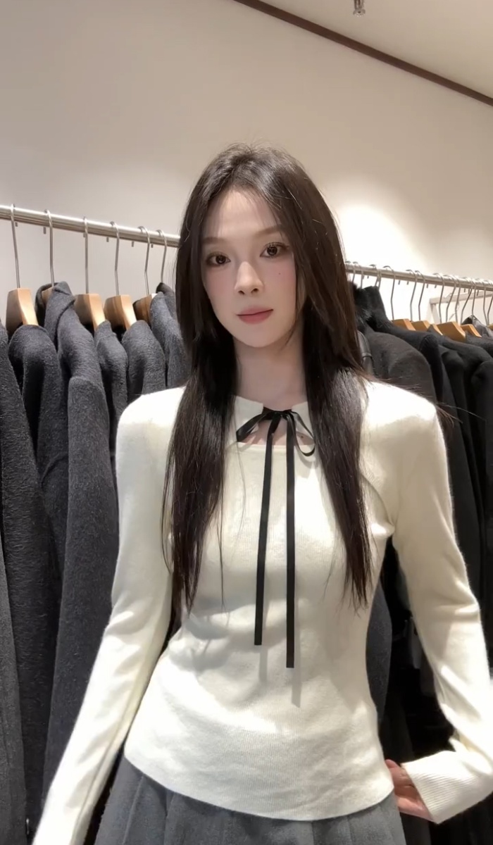 Unique Korean style inside the ride bottoming shirt for women