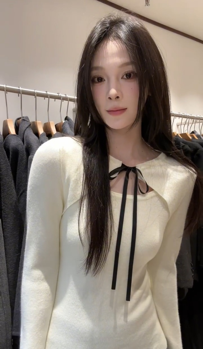 Unique Korean style inside the ride bottoming shirt for women