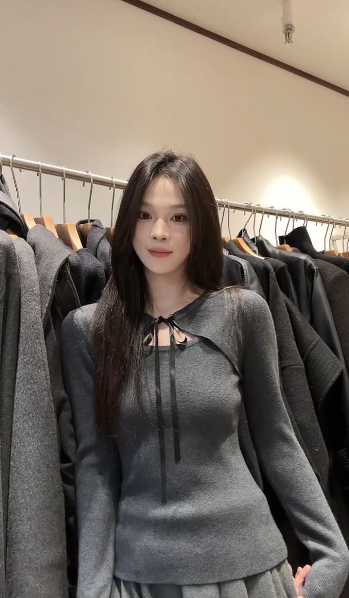 Unique Korean style inside the ride bottoming shirt for women