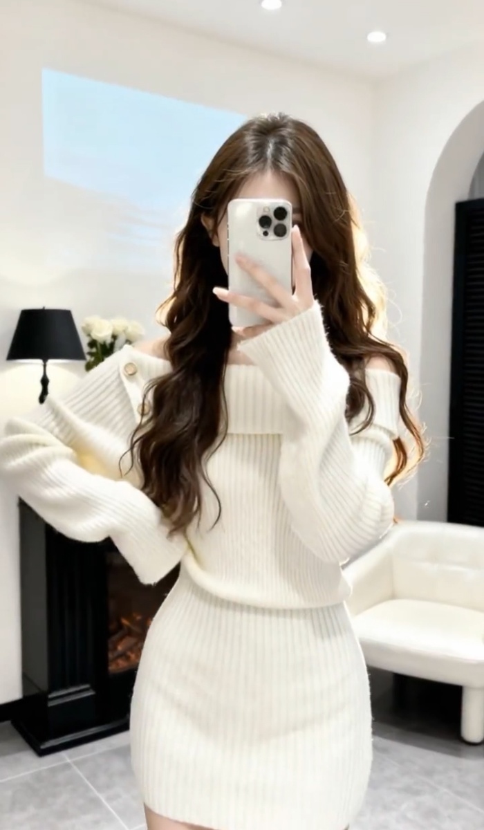 Autumn and winter A-line bottoming dress for women