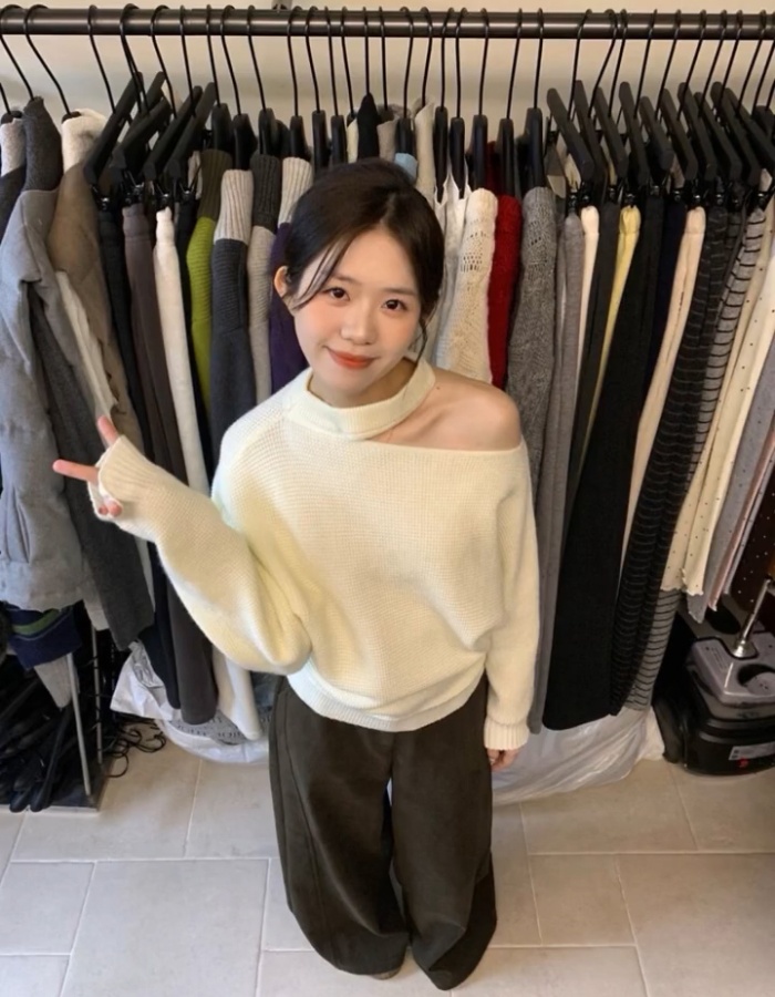 Inside the ride bottoming shirt sweater for women