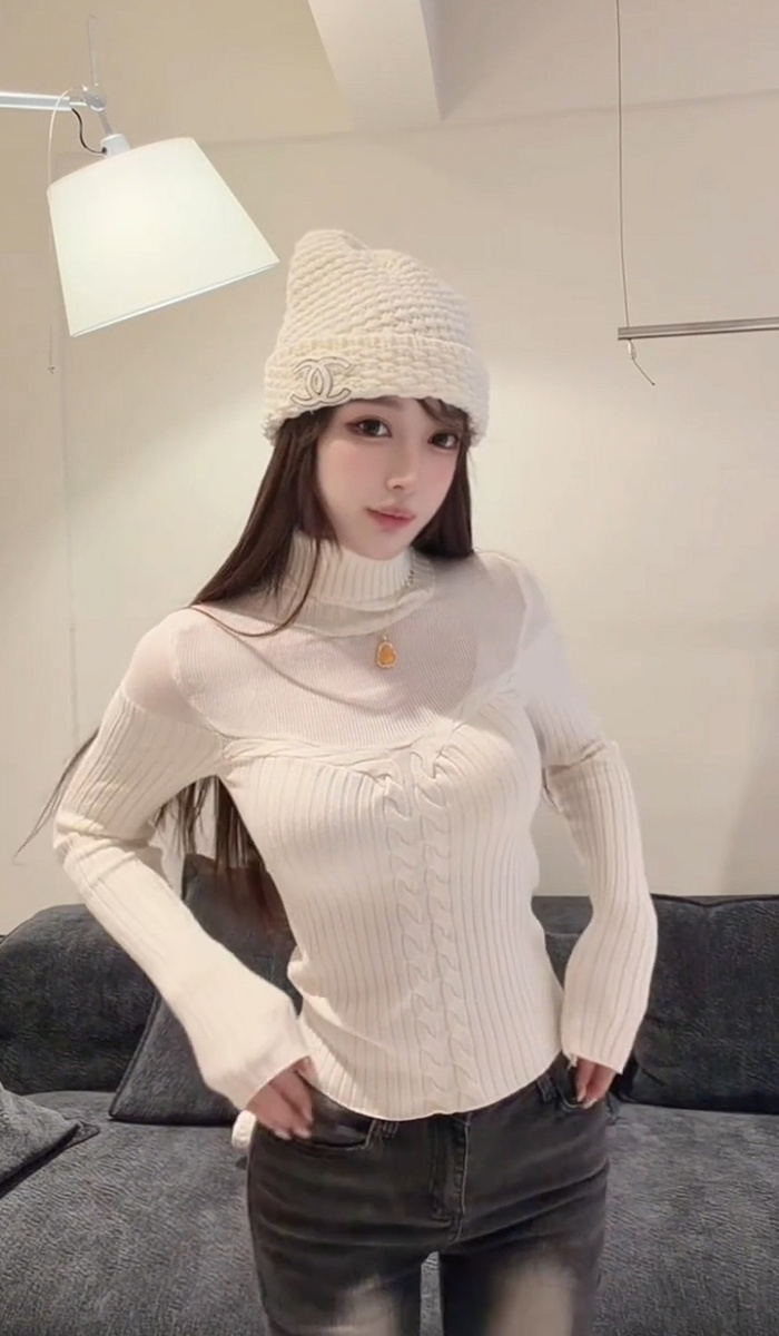 Pinched waist bottoming slim hollow inside the ride sweater