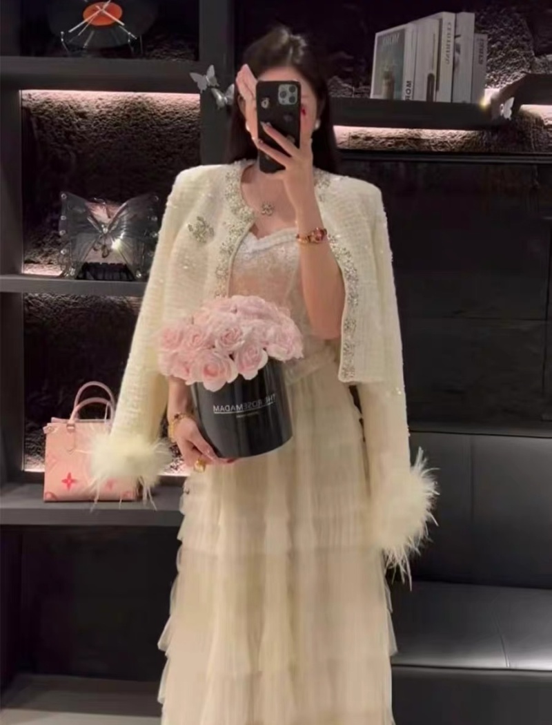 Elmo woolen coat round neck tops for women