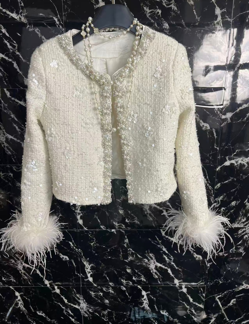 Elmo woolen coat round neck tops for women