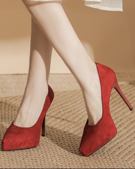 Pointed high-heeled platform fine-root low shoes