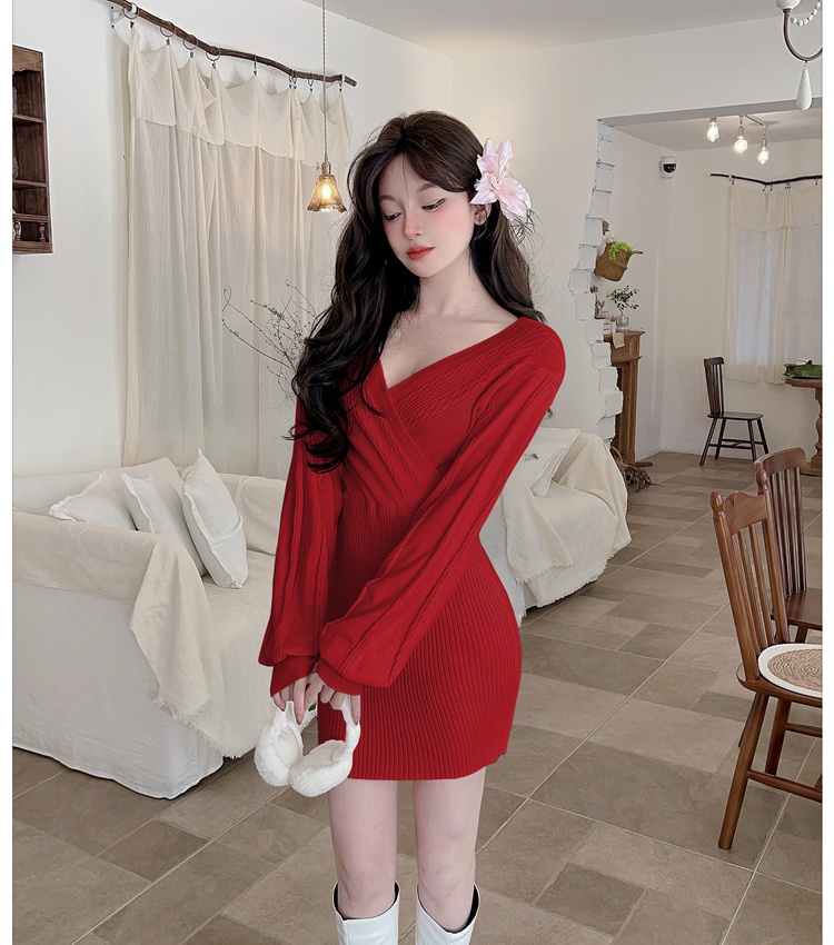Flat shoulder knitted long sleeve autumn and winter dress