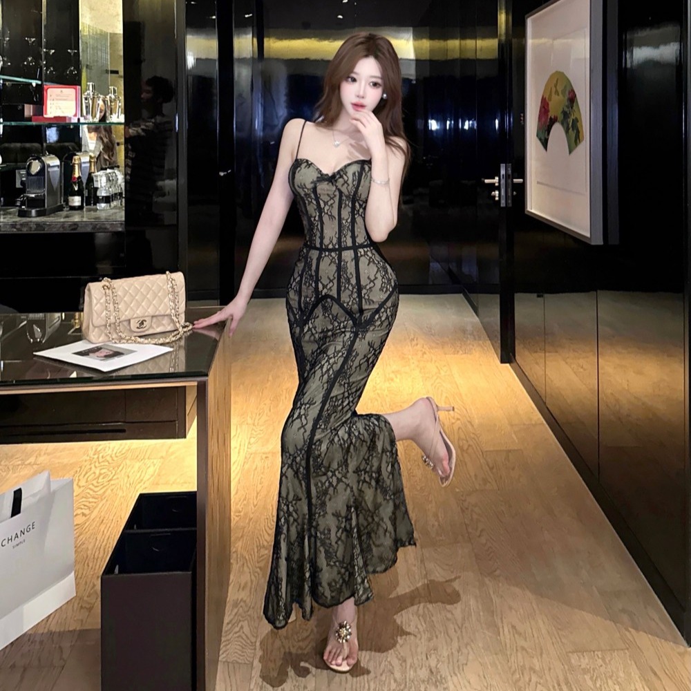 Halter splice temperament long sexy lace gauze dress