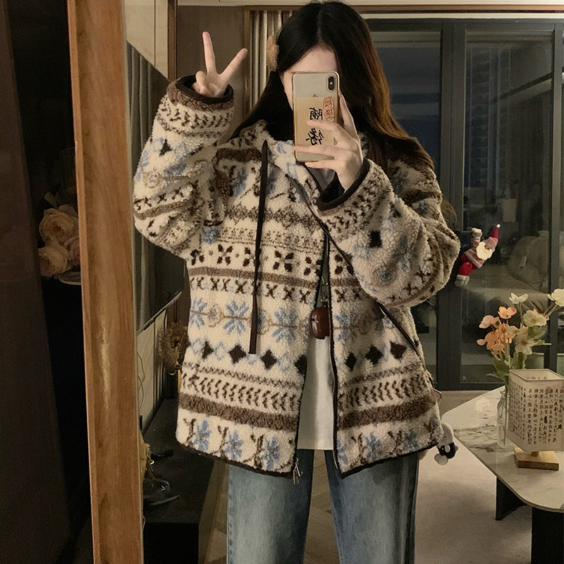 Plush hooded winter lambs wool printing patterns coat