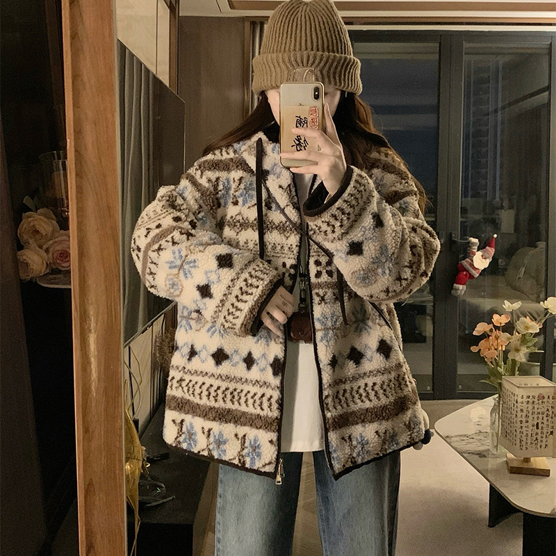 Plush hooded winter lambs wool printing patterns coat