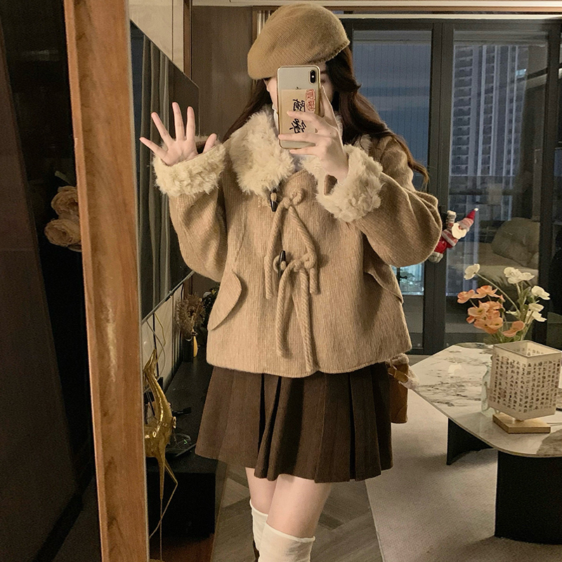 Horn buckle woolen loose winter short thick woolen coat