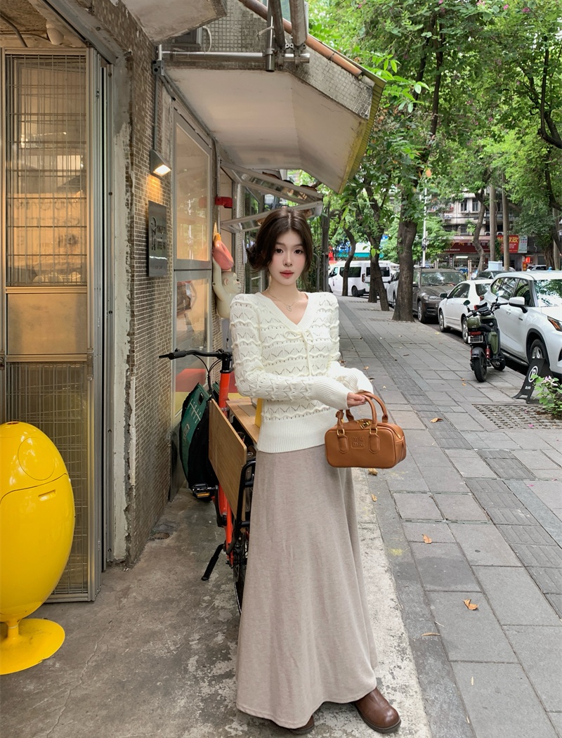 Slim tender long sleeve bow sweater bottoming niche short tops