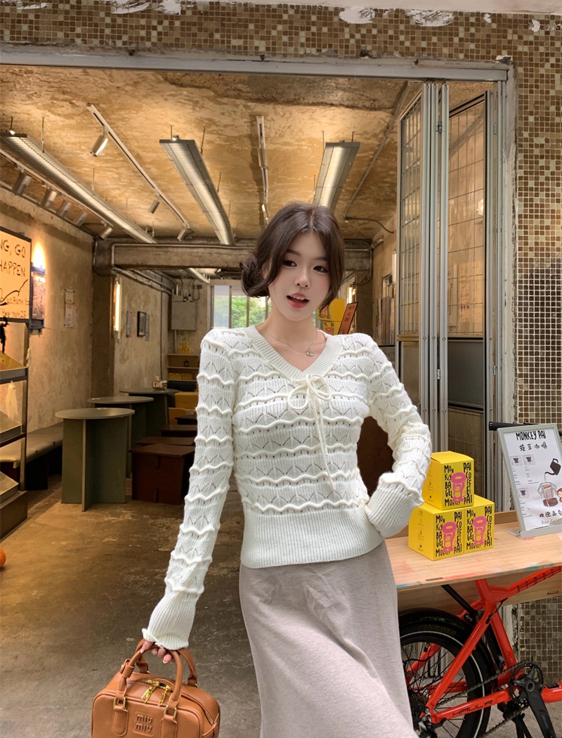 Slim tender long sleeve bow sweater bottoming niche short tops