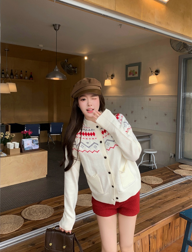 Slim round neck cardigan jacquard sweater for women