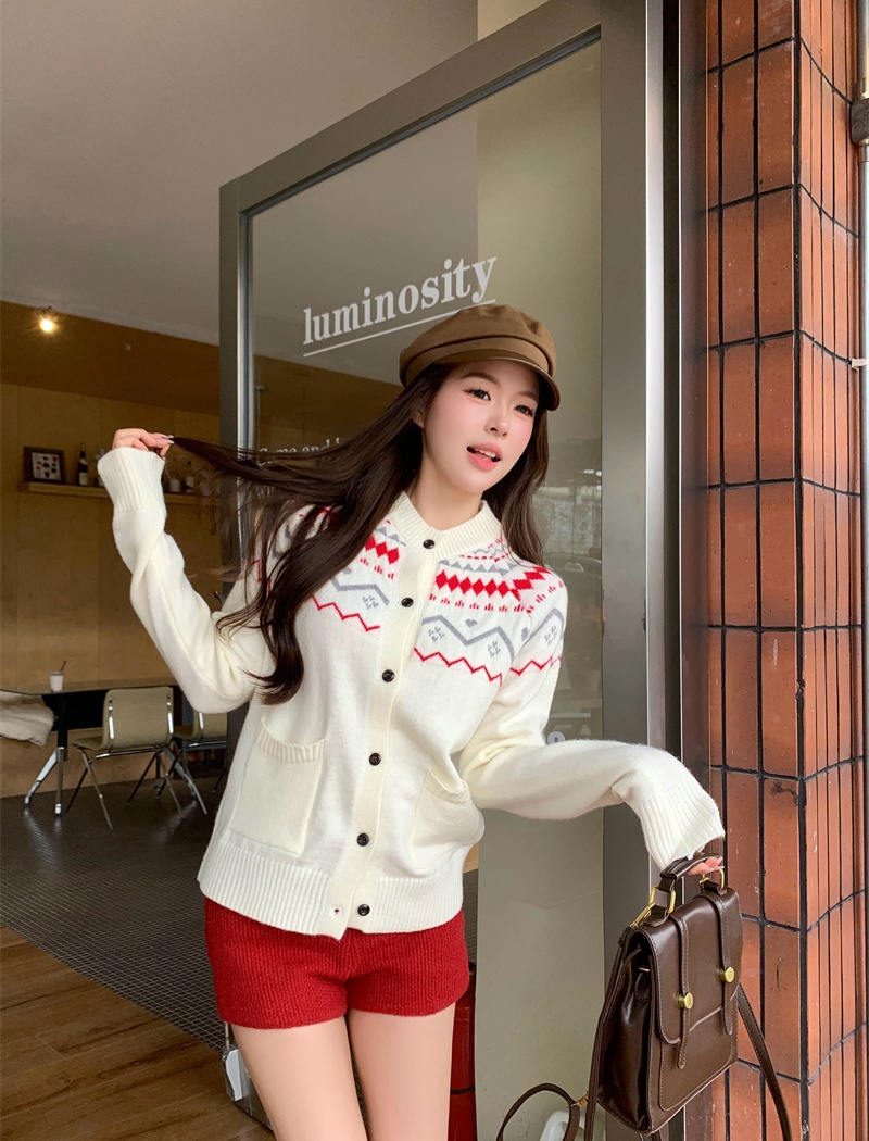 Slim round neck cardigan jacquard sweater for women