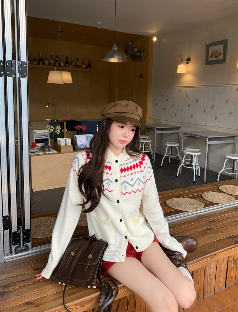 Slim round neck cardigan jacquard sweater for women