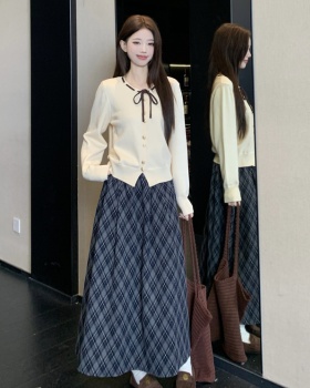 Large yard plaid skirt Korean style sweater 2pcs set
