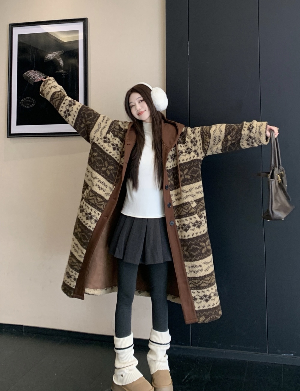 Large yard lambs wool overcoat embroidery woolen coat