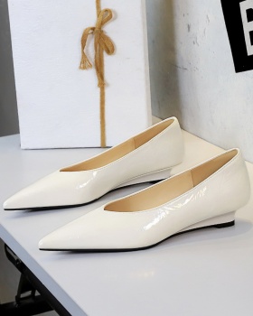 Pointed slipsole shoes European style lazy shoes