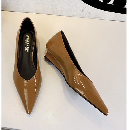 Pointed slipsole shoes European style lazy shoes