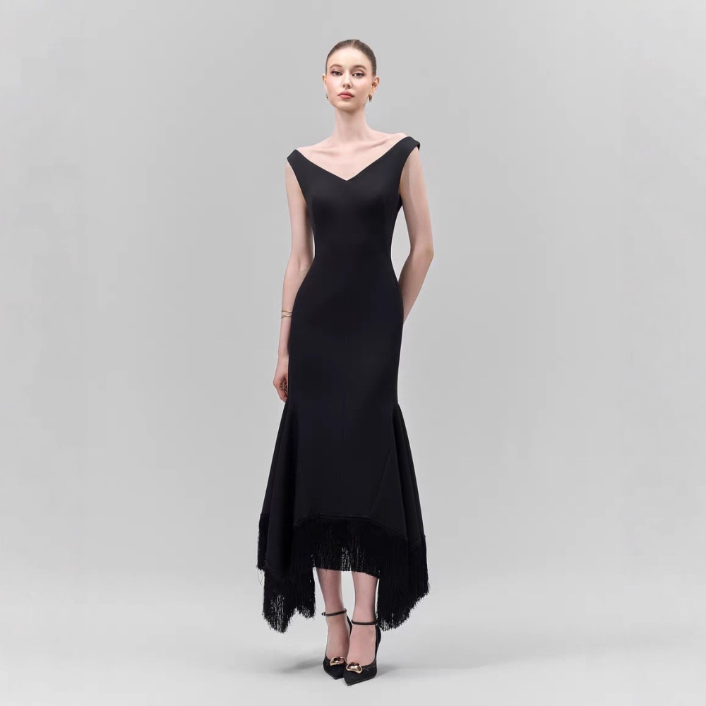Niche V-neck tassels temperament pure slim dress