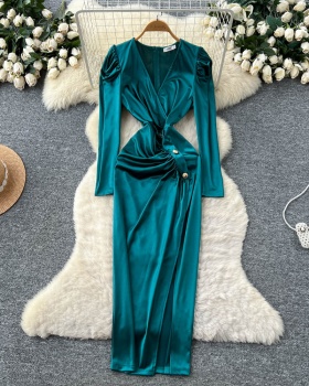 Metal buckles pinched waist light luxury dress for women