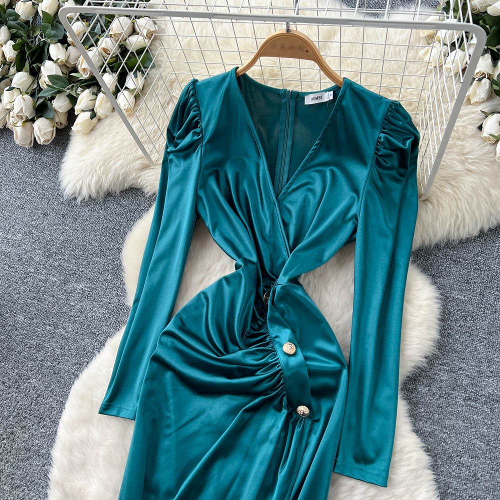 Metal buckles pinched waist light luxury dress for women