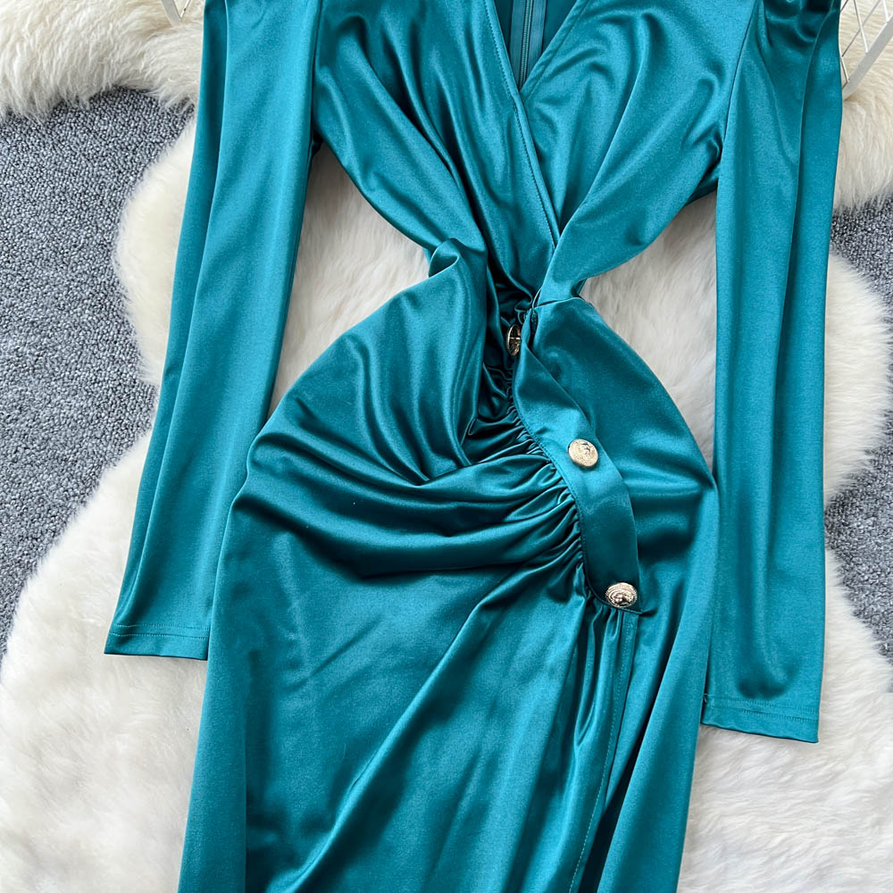 Metal buckles pinched waist light luxury dress for women