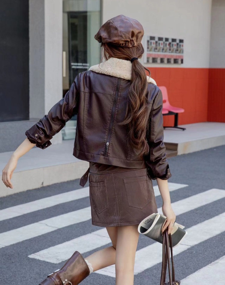 Lambs wool coat leather coat for women