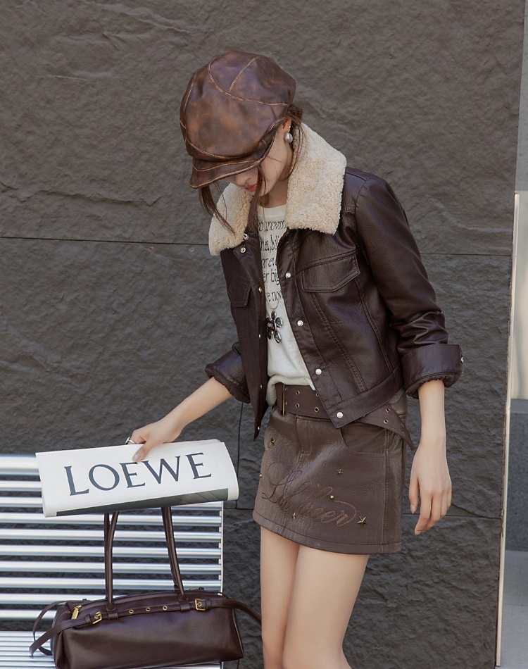 Lambs wool coat leather coat for women