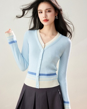Knitted winter V-neck cardigan long sleeve slim tops