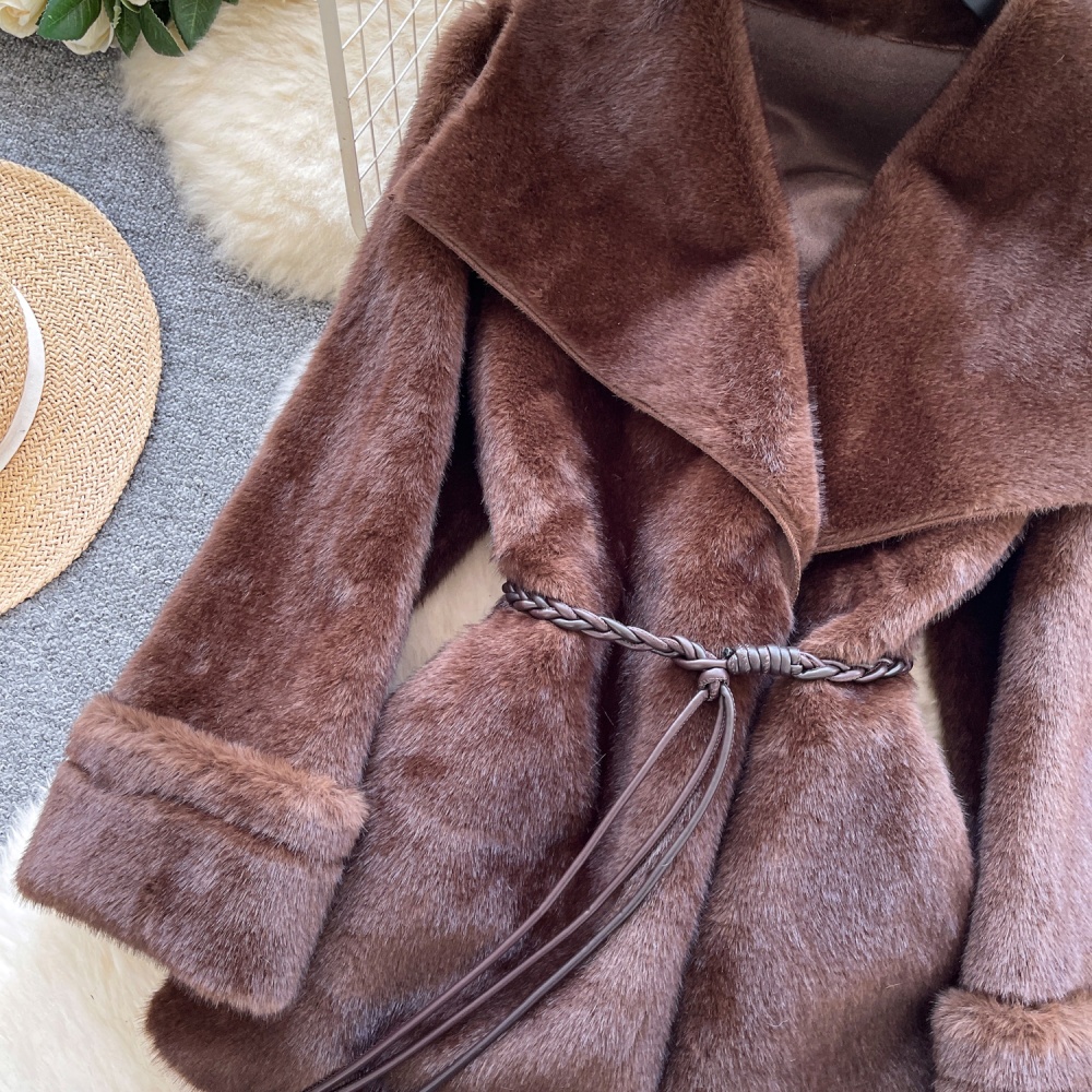 Fashion noble fur coat V-neck winter overcoat for women