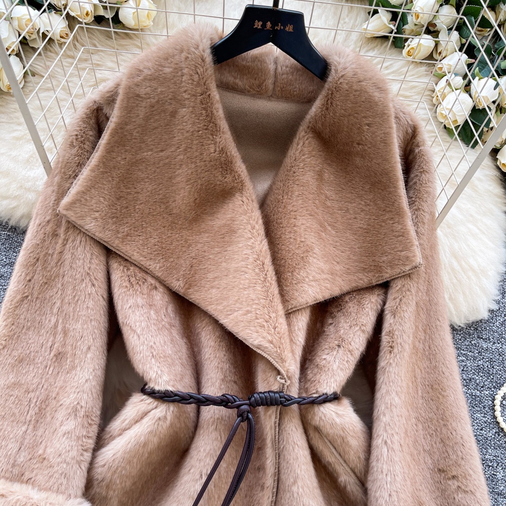 Fashion noble fur coat V-neck winter overcoat for women