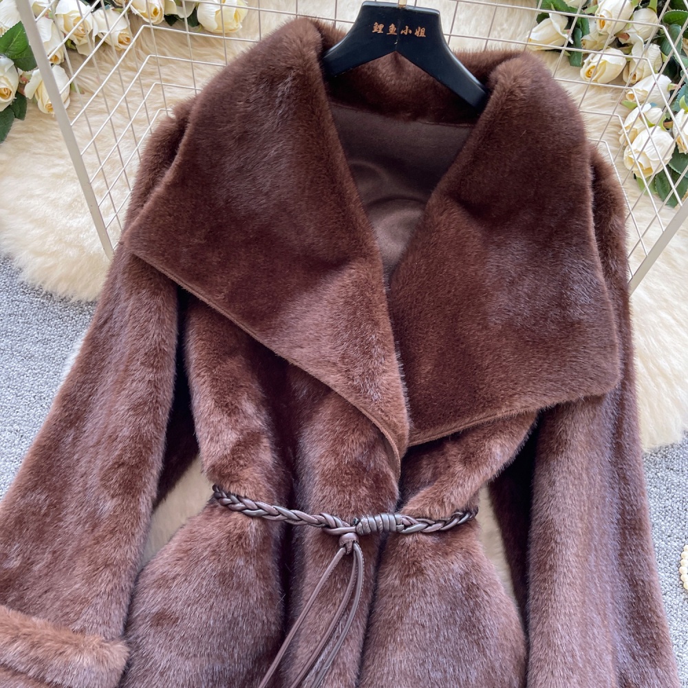 Fashion noble fur coat V-neck winter overcoat for women