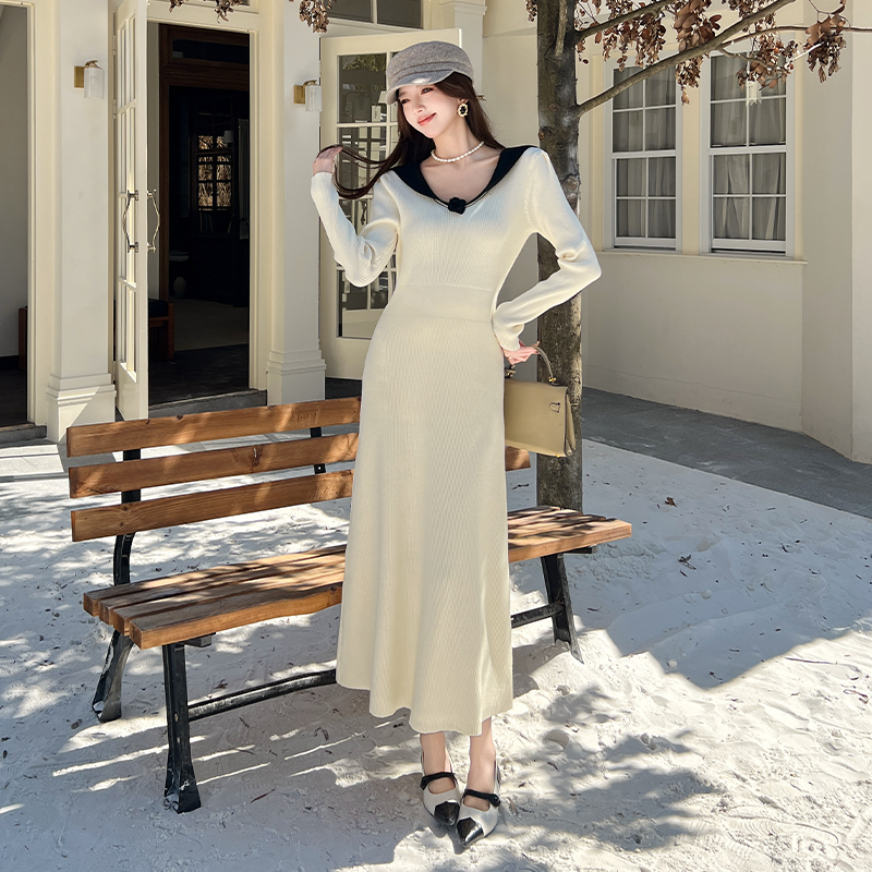 Long sleeve France style slim knitted tender dress