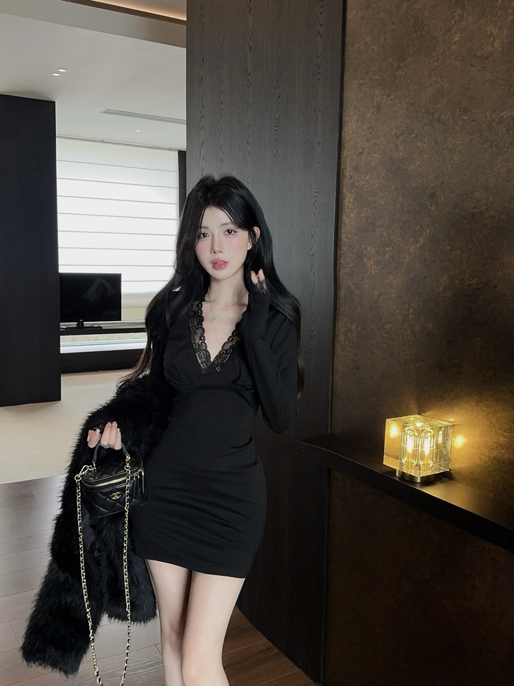 Temperament V-neck lace enticement knitted dress for women