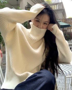 Simple pit stripe thick pullover commuting sweater