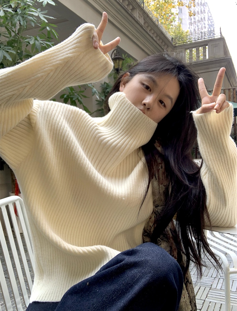 Simple pit stripe thick pullover commuting sweater