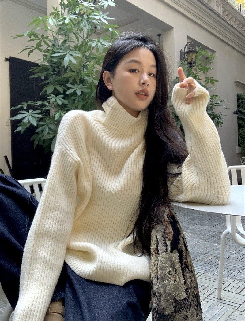 Simple pit stripe thick pullover commuting sweater