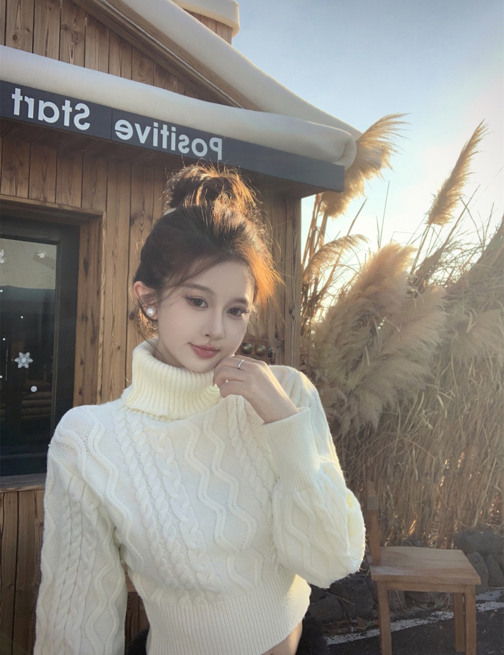 Halter France style short slim sweater for women