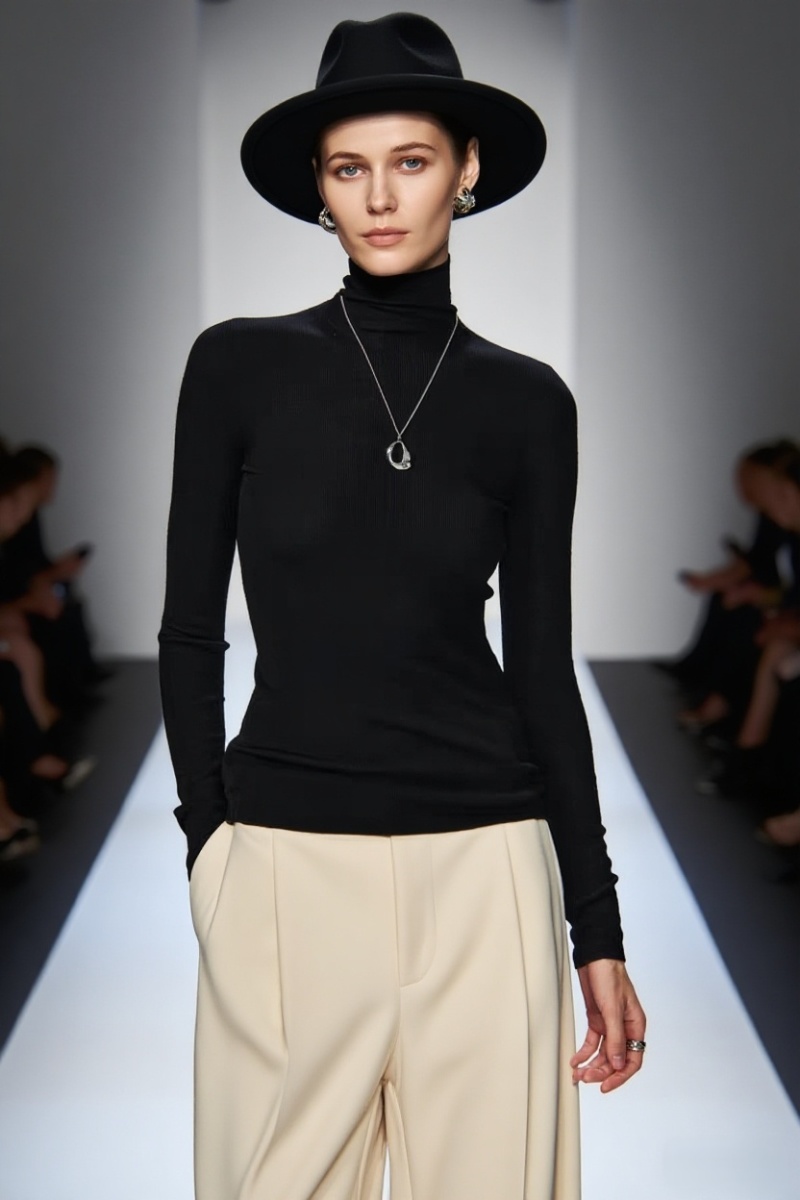 Seamless bottoming shirt high collar sweater