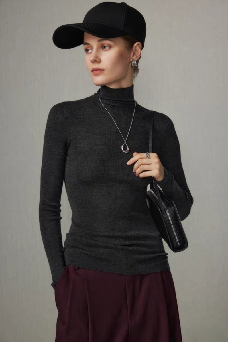 Seamless bottoming shirt high collar sweater